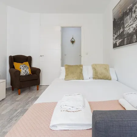 C17 Lovely 2 Bdr Apartment Malaga
